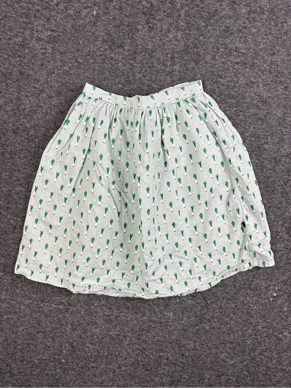 Oeuf NYC Girls Size 4Y 100% Linen Green Leek Vegetable Print Gathering Skirt